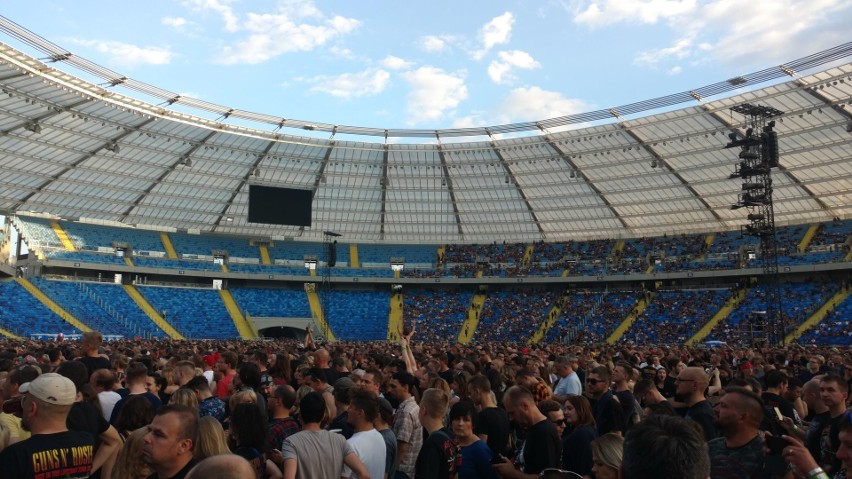 Guns N' Roses: kolejka do wejścia na stadion