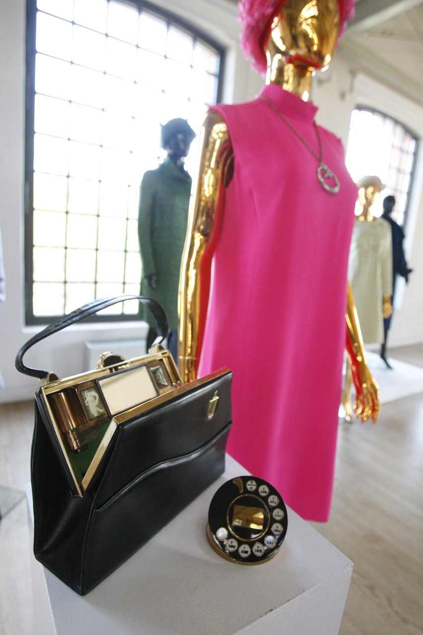 Projekt kostiumu „Bar” Christiana Diora na łódzkiej wystawie. Ikony paryskiej mody na wystawie w Centralnym Muzeum Włókiennictwa w Łodzi