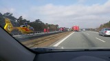 Wypadek na A2: Zderzenie dwóch samochodów w Gołuskach. Lądował śmigłowiec LPR