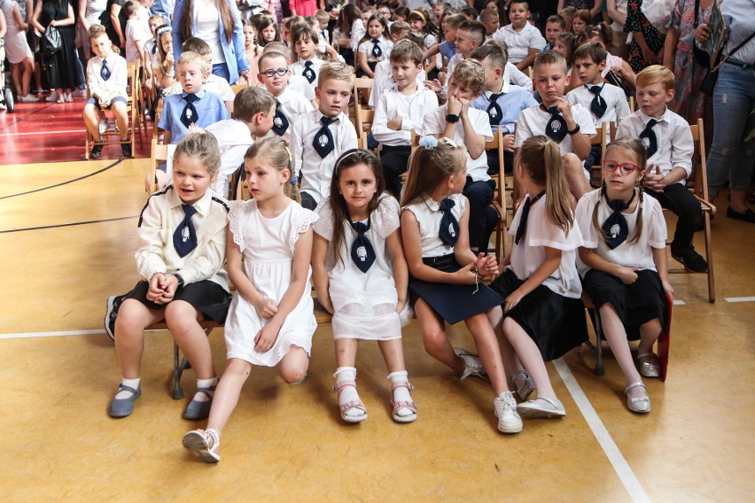W piątek 24 czerwca w szkołach w całej Polsce odbyły się...