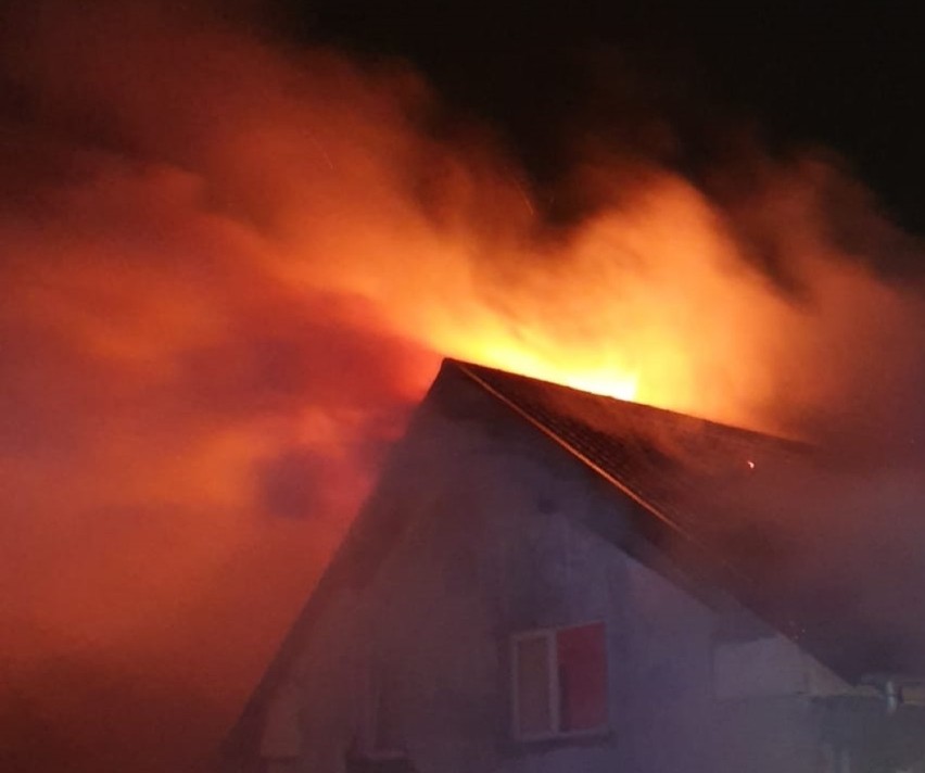 Pożar w Cisach wybuchł we wtorek 14.01.2020 r.
