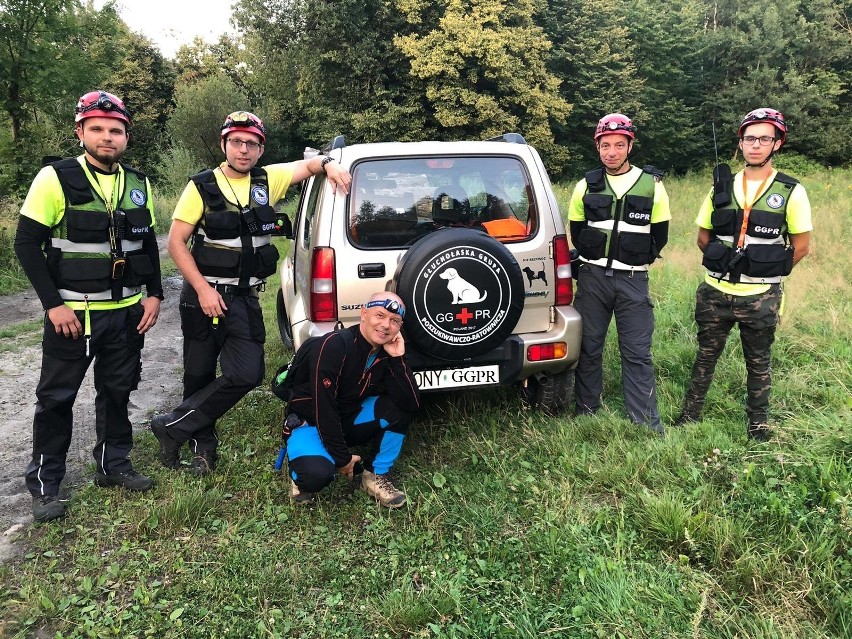 Grupa ratowników-społeczników pomaga w Górach Opawskich