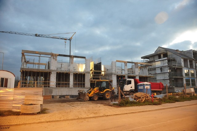Niewielu chętnych kupców na nowe mieszkania w OpoluOsiedle Klonowe to jedna z najnowszych inwestycji deweloperskich w Opolu.