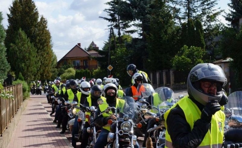 Andrzejewo. Motocykliści z grupy Stajnia dotarli do Modlina.