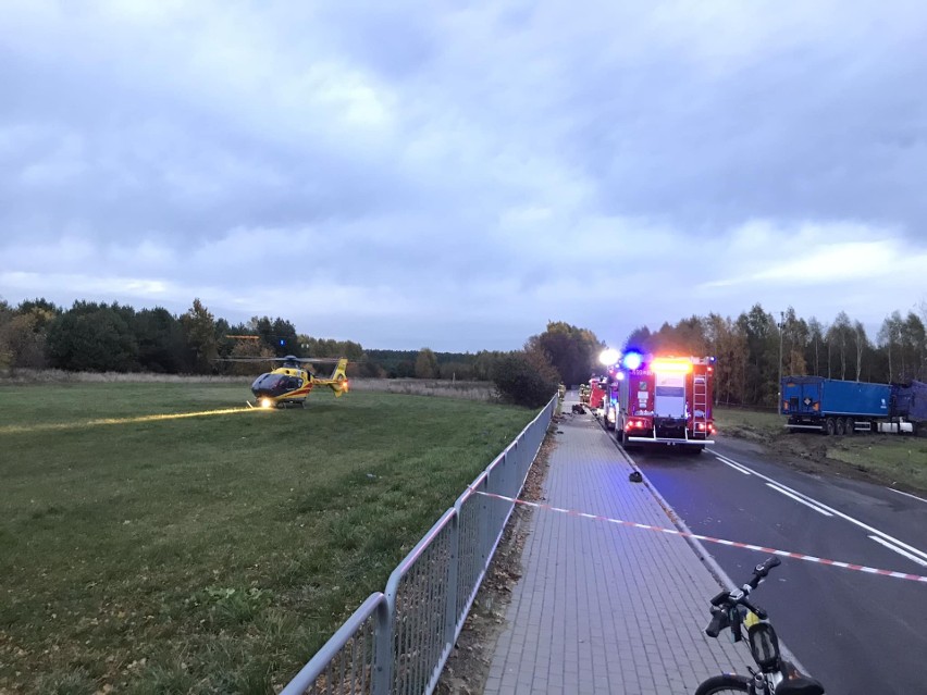 Wypadek na drodze wojewódzkiej nr 694 w miejscowości Poręba, 21.10.2022
