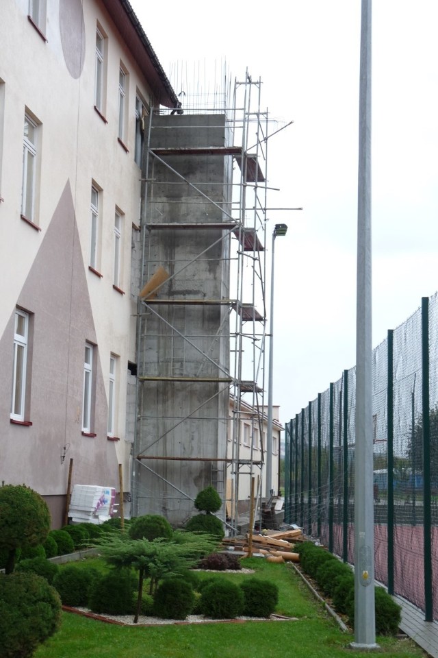 Uczniowie Gimnazjum numer 2 już niebawem będą mogli korzystać z windy.   