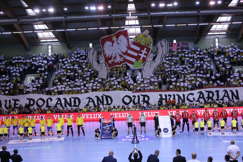 Piękna oprawa przed meczem Ligi Mistrzów piłkarzy ręcznych PGE VIVE Kielce - Telekom Veszprem [FOTO, VIDEO]