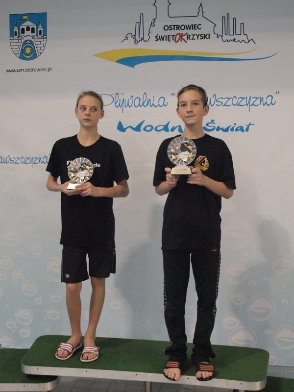 Najlepszymi zawodnikami ostatniej rundy Małej Świętokrzyskiej Ligi Pływackiej zostali Maja Piotrowicz z Barakudy Starachowice i Jakub Wilk z KSZO Ostrowiec Św.