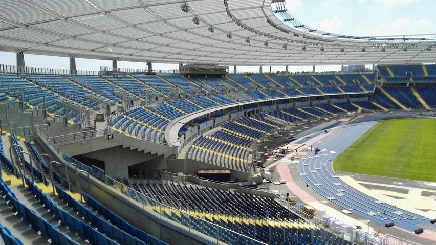 Na Stadionie Śląskim powstaje bieżnia lekkoatletyczna.