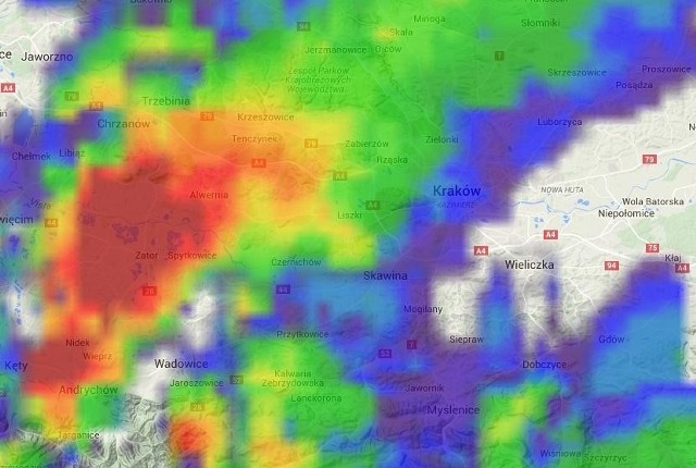 Najsilniejsze opady przed godziną 16 były w Małopolsce Zachodniej. Opady zmierzają na wschód.