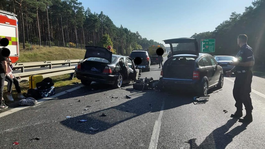 Wypadek, w którym uczestniczyło 5 samochodów, wydarzył się w...