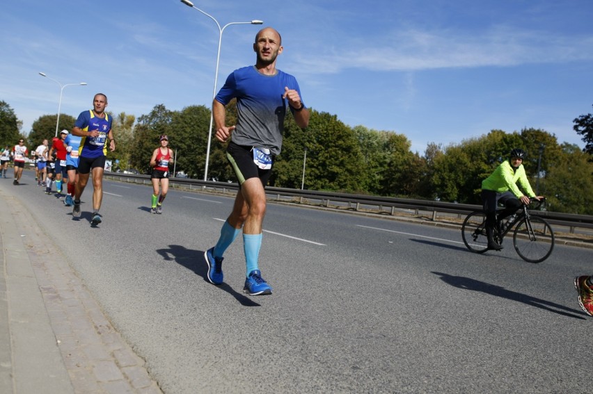 Uczestnicy Maratonu Warszawskiego 2018. Więcej zdjęć...