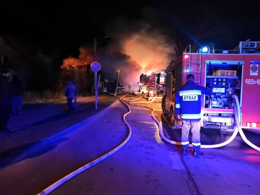 Nowy Staw. Pożar domów mieszkalnych przy ulicy Gdańskiej