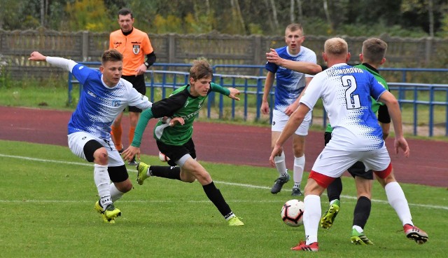 W czwartoligowym meczu Moravia Morawica zremisowała z Olimpią Pogoń Staszów 1:1 (1:0). Bramki: Michał Zawadzki 23 - Krystian Rzepa 55.Zachęcamy do obejrzenia galerii zdjęć z meczu.Szczegóły na kolejnych slajdach.(dor)