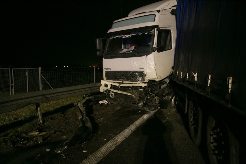 Wypadek na A4 na obwodnicy Krakowa. W grudniu ciężarówka...