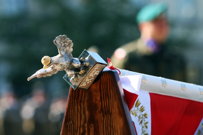 Uroczystości nadania sztandaru dla lubelskiego batalionu dowodzenia Wielonarodowej Brygady