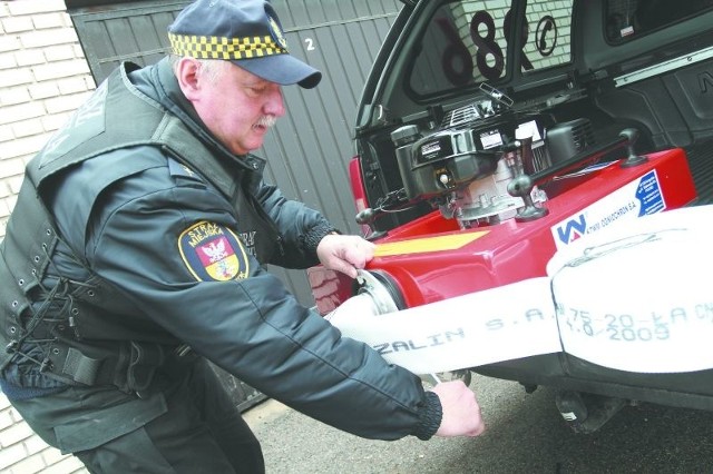 Motopompa to kolejne po pile motorowej urządzenie, które sprawi, że strażnicy miejscy będą bardziej pomocni i skuteczni w działaniu 