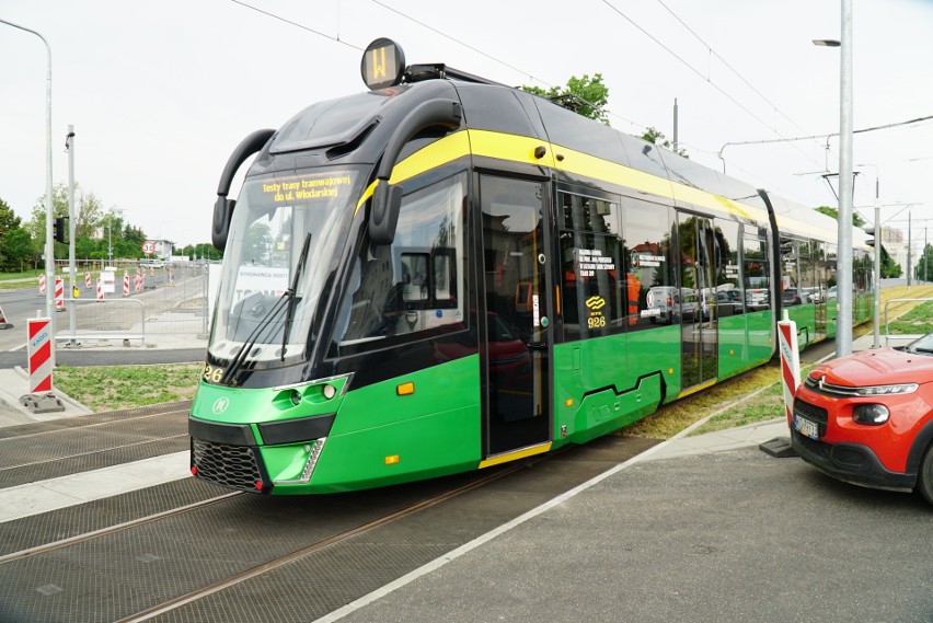 Pierwszy "tramwaj na Naramowice" już na trasie!...