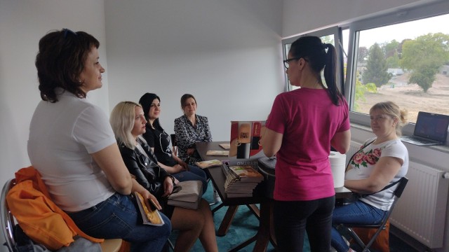 Podczas Polsko - Ukraińskiego Dnia Matki w Regionalnym Centrum Kultury i Animacji w Zielonej Górze kobiety mogły skorzystać z konsultacji profesjonalnej wizażystki