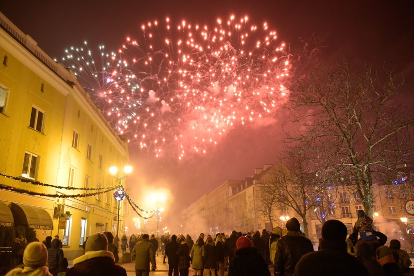 Życzenia na Sylwestra i Nowy Rok. Najpiękniejsze, nowe i...