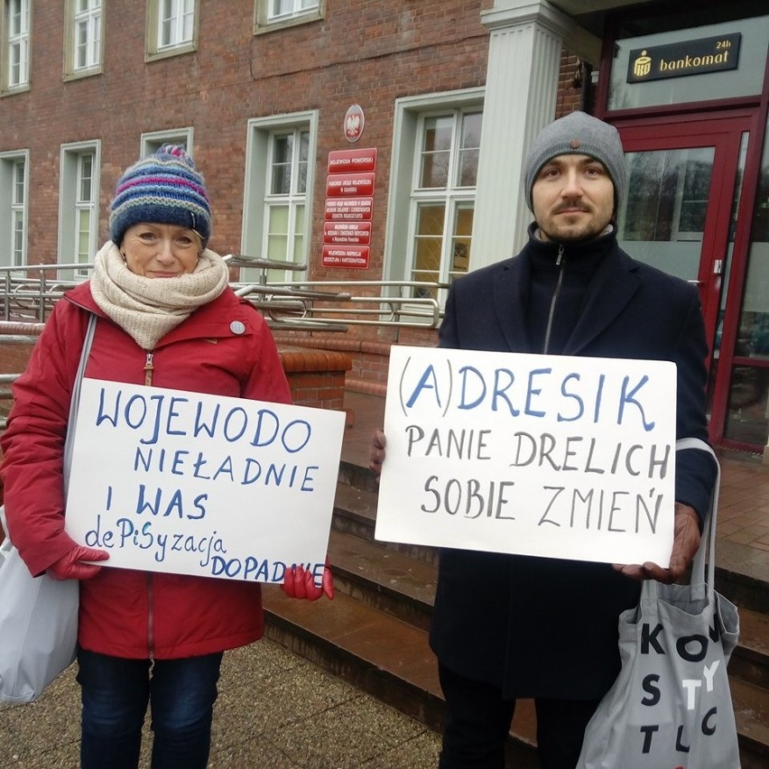 Mieszkańcy Gdańska protestowali pod siedzibą wojewody...