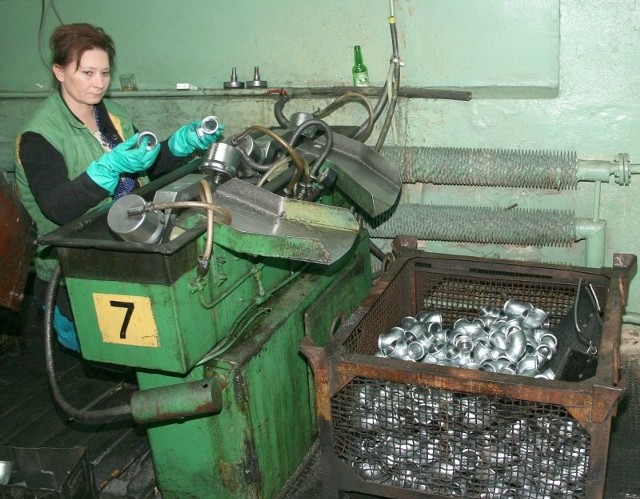 W Fabryce Łączników w Radomiu pracuje tylko kilka wydziałów. Ponad 300 pracowników wysłano na urlopy i tak zwane postojowe.