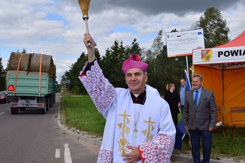 W oficjalnym przekazaniu drogi Niewodnica Nargilewska –...