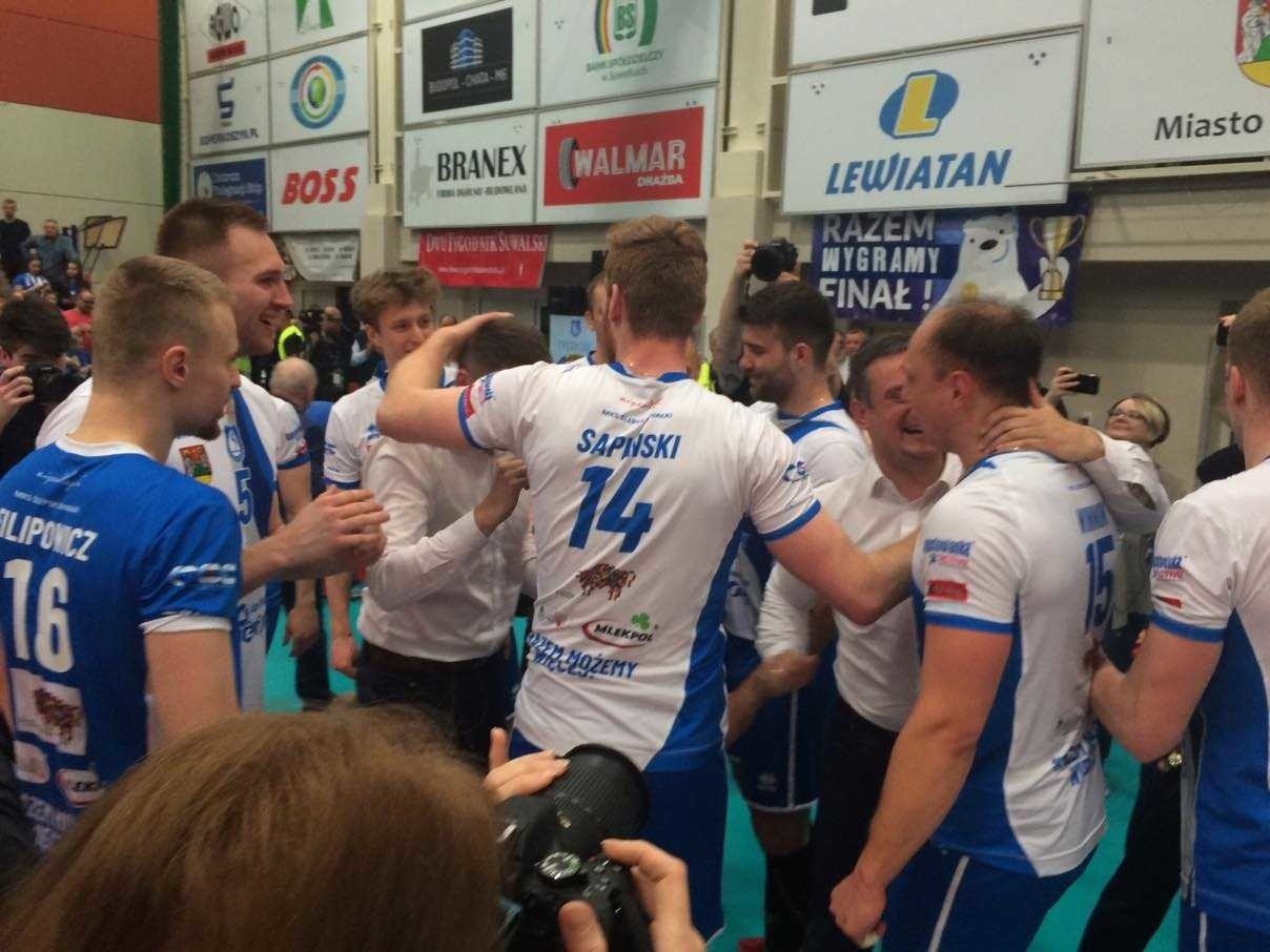 Mecz Ślepsk - Stal Nysa i radość suwalskich siatkarzy po...
