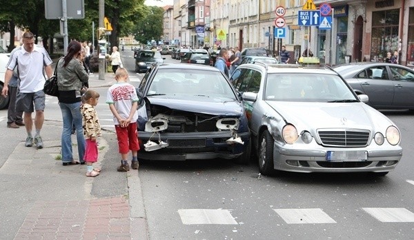 Czy to mała stłuczka, czy poważny wypadek, zdarzenia drogowe są zawsze stresującym doświadczeniem.