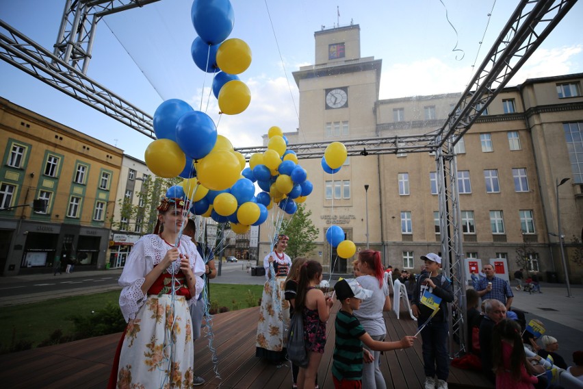 Dzień Śląskiej Flagi w Chorzowie odbywa się na Rynku