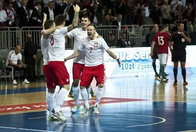 W 2017 roku reprezentacja Polski w futsalu zagrała w Koszalinie z Węgrami.