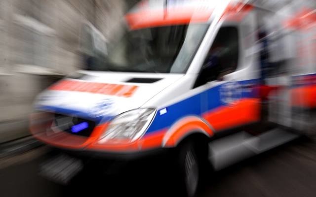 Dziecko wypadło z okna wieżowca na Bałutach. Śmiertelny wypadek w Łodzi w bloku przy Boya-Żeleńskiego w Łodzi