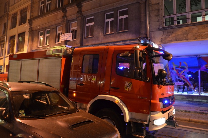 Wrocław: Pożar przy Ruskiej (ZDJĘCIA)