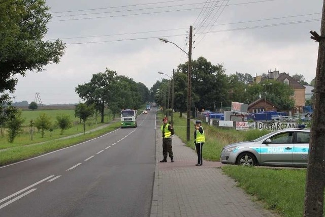 Forda jadącego z dużą prędkością dostrzegli policjanci stargardzkiej drogówki.