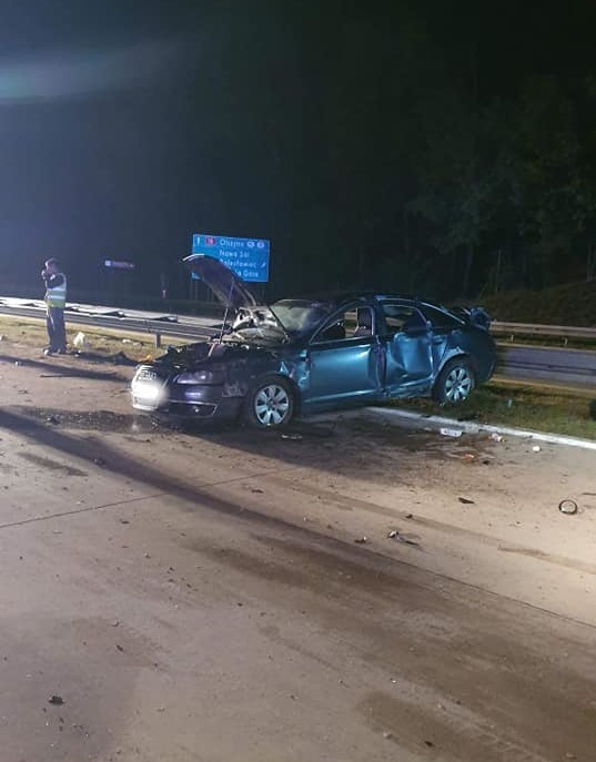 Laweta jechała z autem z wypadku. Uderzyła w nią ciężarówka