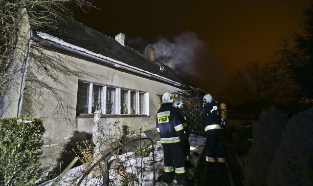 Pożar domu przy ul Kąpielowej w Zielonej Górze wybuchł w poniedziałek, 30 stycznia.