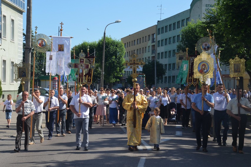 Bielsk Podlaski. Ulicami miasta przeszła procesja z ikoną Bielską Matki Bożej [ZDJĘCIA, WIDEO]