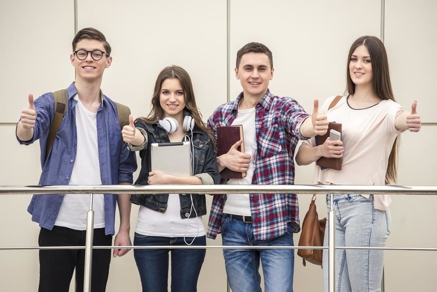 Zagraniczni studenci coraz częściej wybierają uczelnie w...