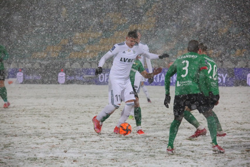 "Śnieg uniemożliwiał grę" - opinie po meczu Górnika Łęczna ze Śląskiem Wrocław (FOTO + SKRÓT)