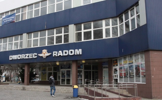 Budynek dworca autobusowego przy ulicy Beliny - Prażmowskiego w Radomiu będzie wystawiony na sprzedaż.