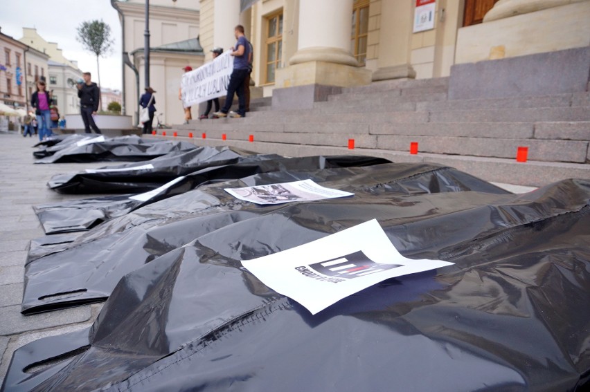 Happening "Stop mordowaniu ludzi na ulicach Lublina" (ZDJĘCIA)