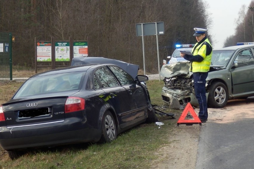 Wypadek w gminie Gowarczów. Cztery osoby ranne 