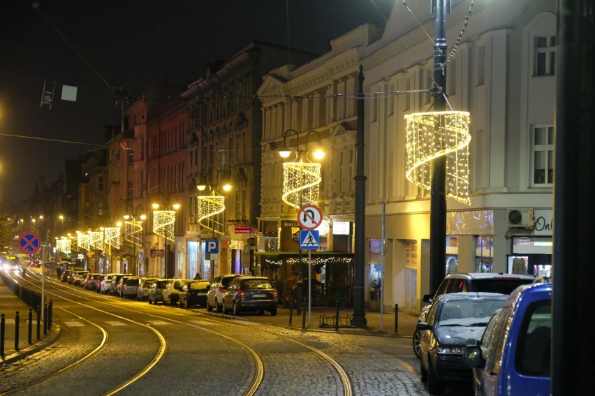 Ruszył jarmark bożonarodzeniowy w Zabrzu. Na pl. Wolności...