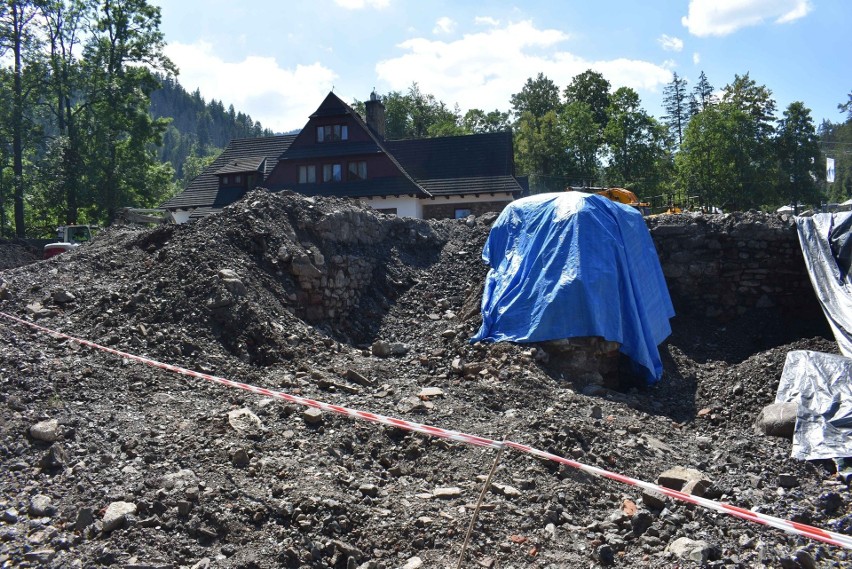 Zakopane. W Kuźnicach będą prowadzone badania archeologiczne - przy odkrytym murze 