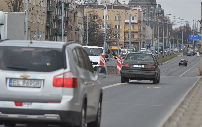 Przez weekend samochody jeździły tylko wschodnią nitką...