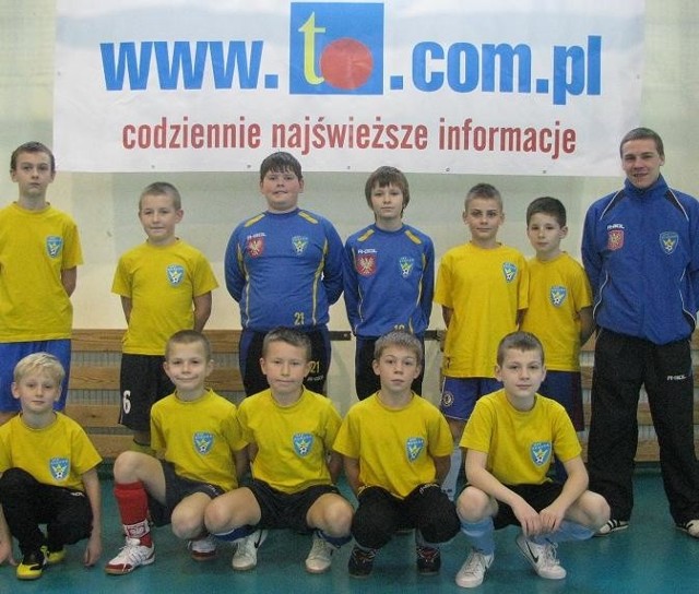 Piłkarze ostrołęckiej Korony HiD prowadzeni przez trenera Michała Robaszkiewicza pewnie wygrali cały turniej.
