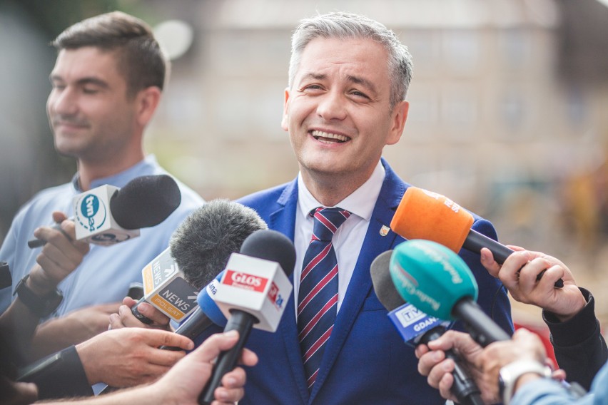 Robert Biedroń zrezygnował z mandatu radnego w Słupsku