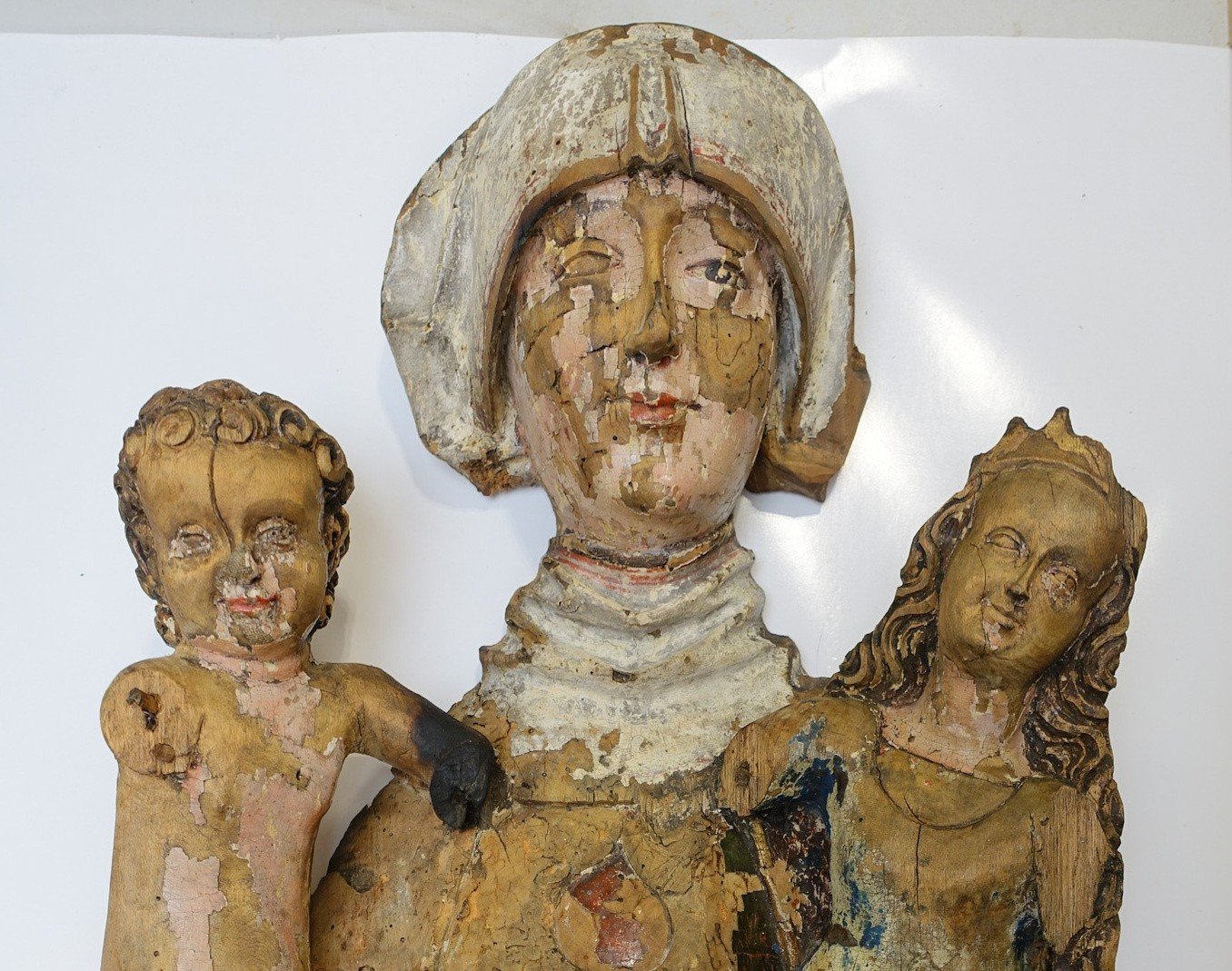 Trzy drewniane rzeźby, przypadkowo znalezione w Przemyślu, mają ponad 400  lat. Zakończyła się konserwacja dwóch z nich [ZDJĘCIA] | Nowiny