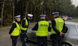 Policjanci sprawdzali skupienie kierowców na drogach. Akcja „Na drodze patrz i słuchaj!”