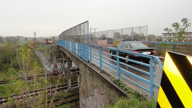 Wiadukt jest w opłakanym stanie, a koszty przebudowy rosną